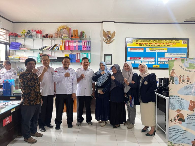 Program Dosen Mengajar di Sekolah: Kolaborasi FEB UMPalopo dengan Sekolah-sekolah se-Luwu Raya